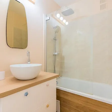 Stmaur Equipped With Elevator * Lille